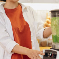 Fuja das receitas de adubos de liquidificador.